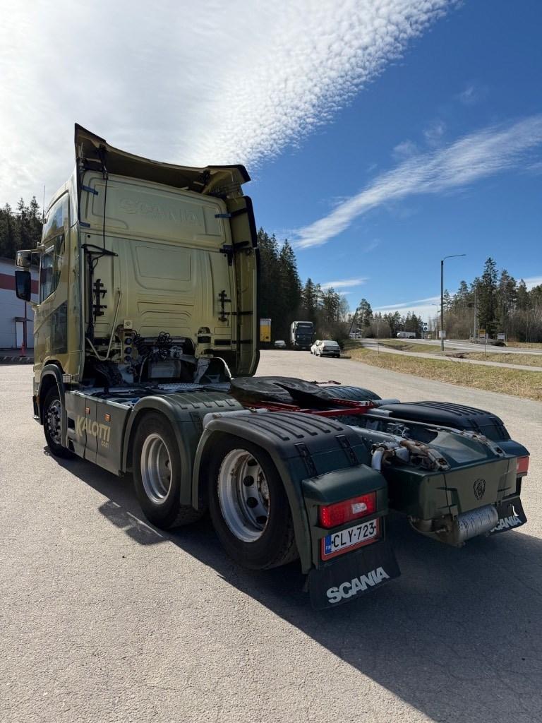 Scania R 580 Vetopöytäautot