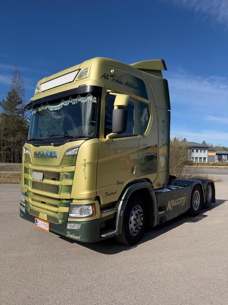 Scania R 580 Vetopöytäautot
