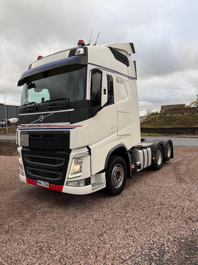 Volvo FH13 6x2 Vetopöytäautot
