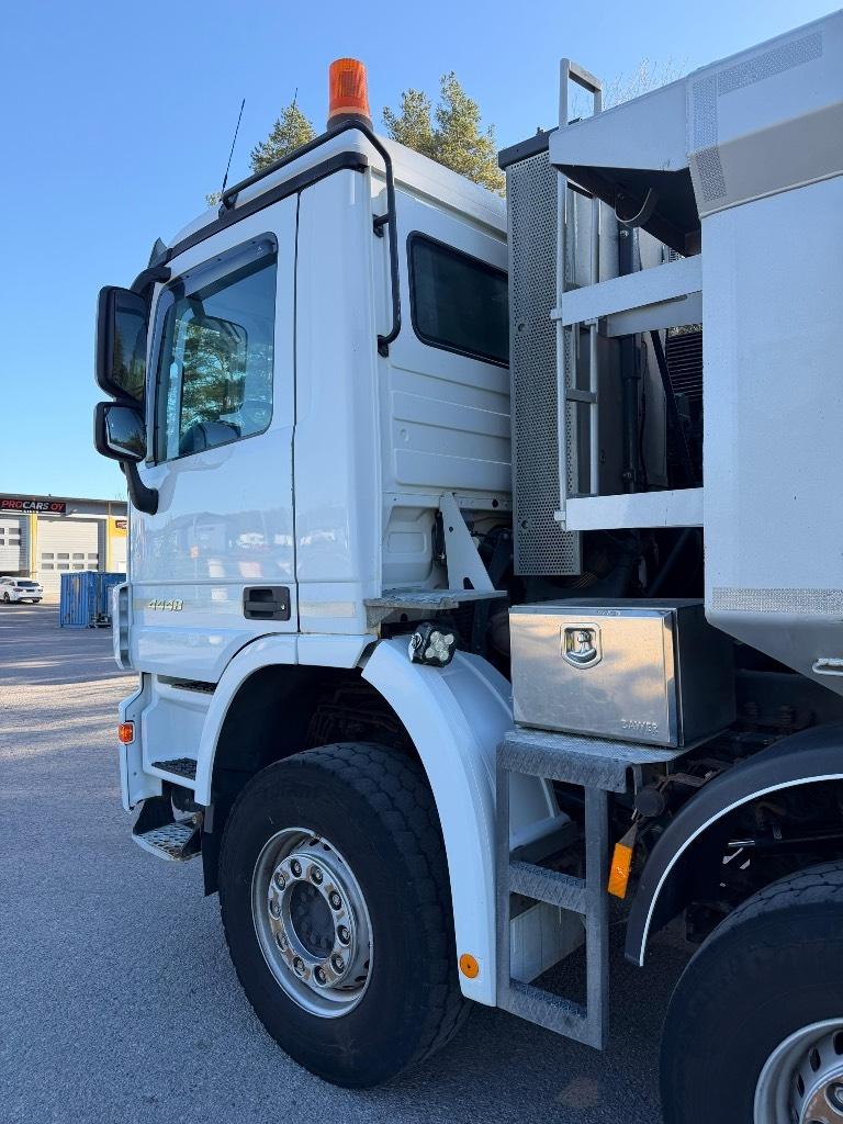 Mercedes-Benz 4448 10x4 Sora- ja kippiautot