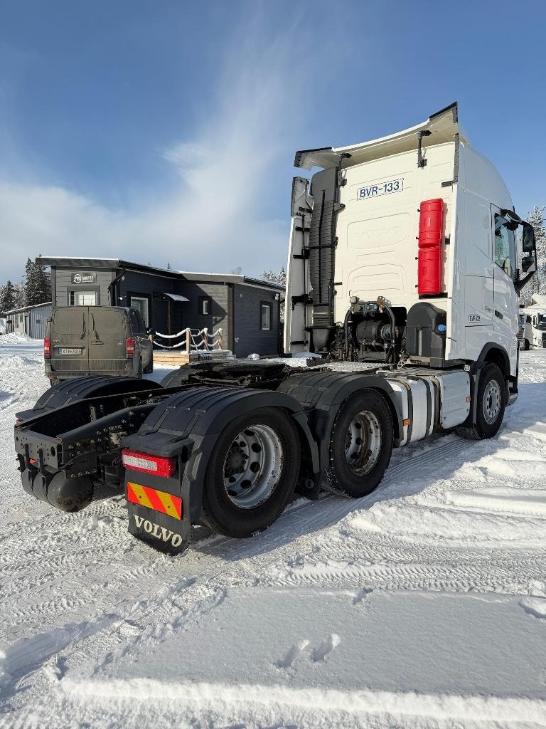 Volvo FH13 540 6x4 Vetopöytäautot