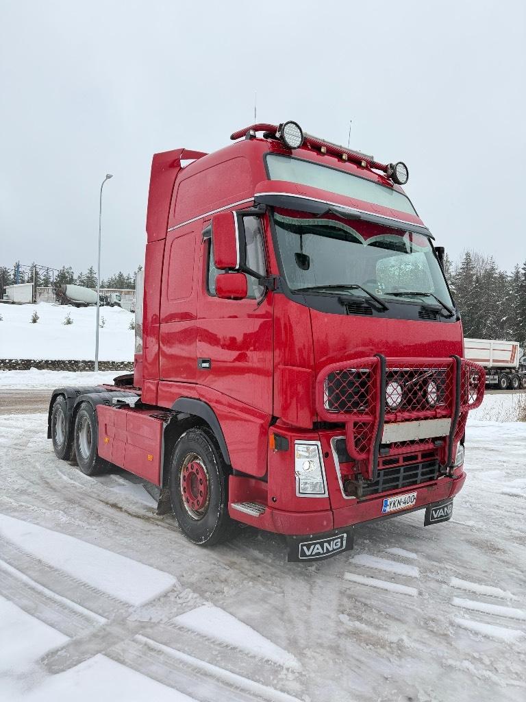Volvo FH16 6x4 650 Vetopöytäautot