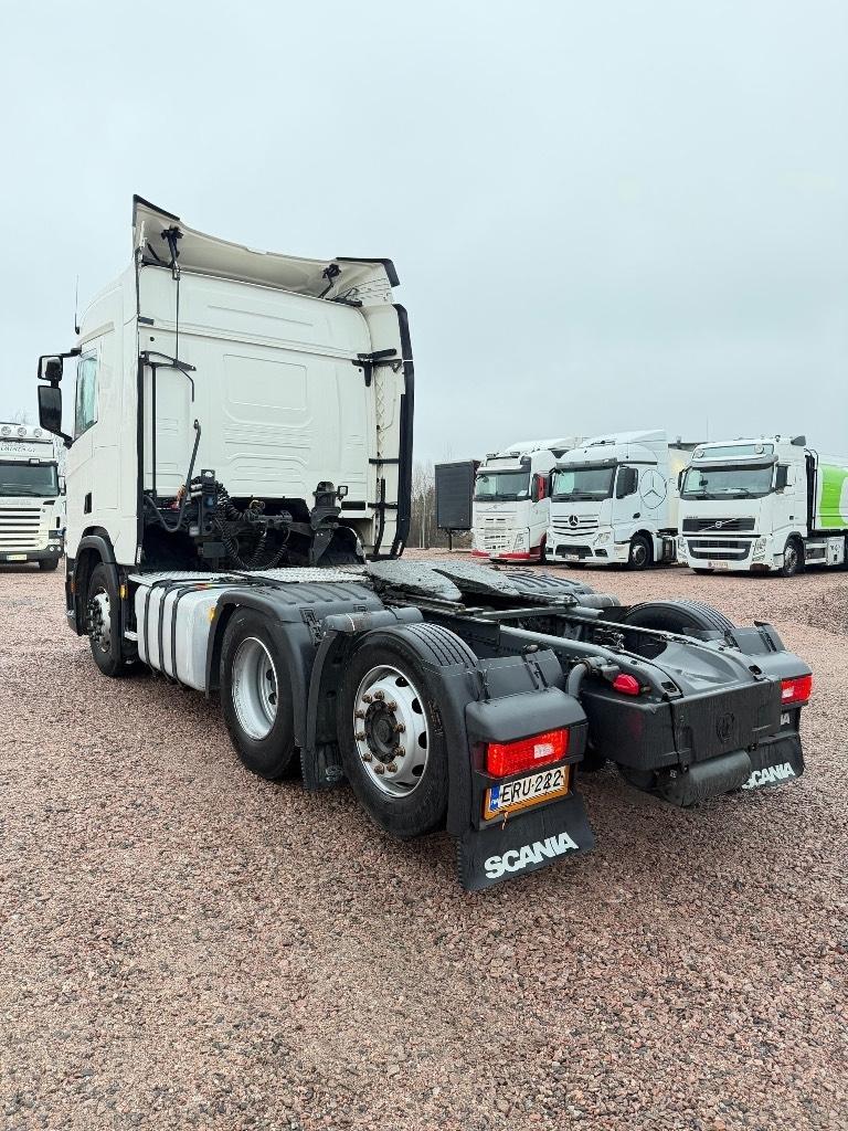 Scania R500A6x2NB Vetopöytäautot