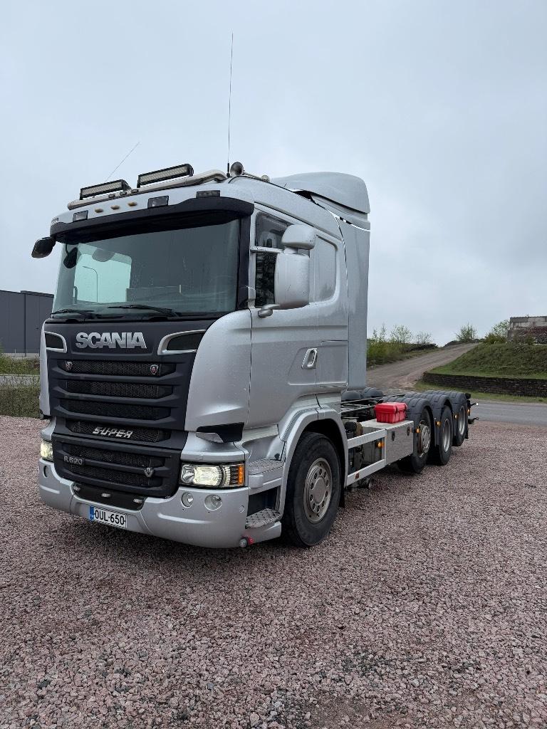 Scania R520LB8x2/4MNB Kuorma-autoalustat